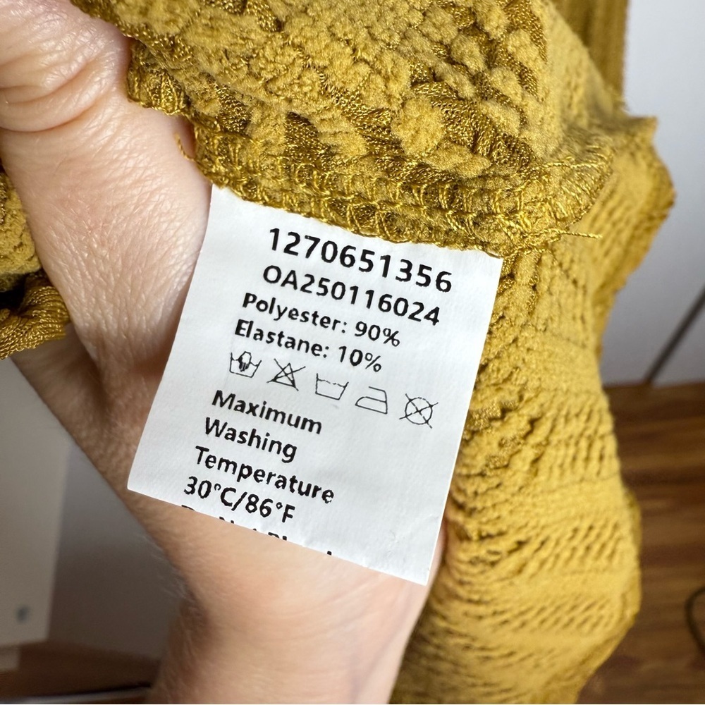 Commense Off-Shoulder Ruffle Detail Dress - Small NWT - Picture 6 of 10
